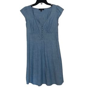 Banana Republic short sleeved lightweight denim dress size 2